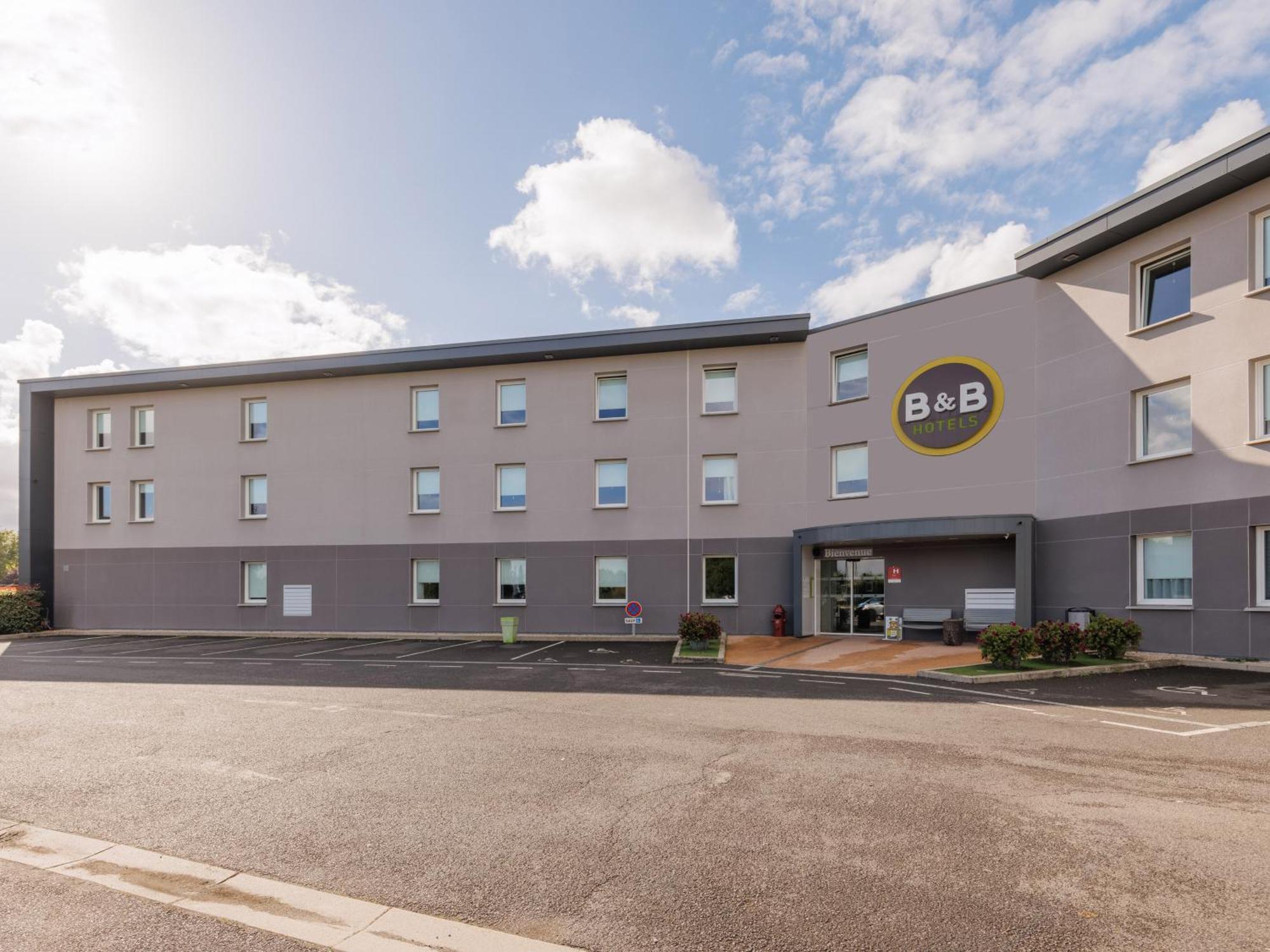 B&B Hotel Clermont-Ferrand Nord Риом Екстериор снимка
